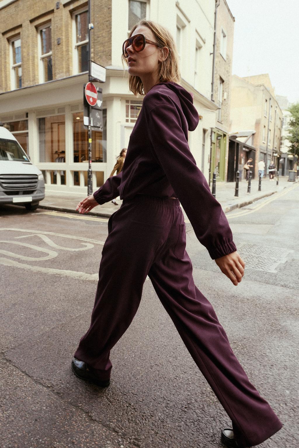 Aria Zipped Tracksuit Set - Dark brown - XL
