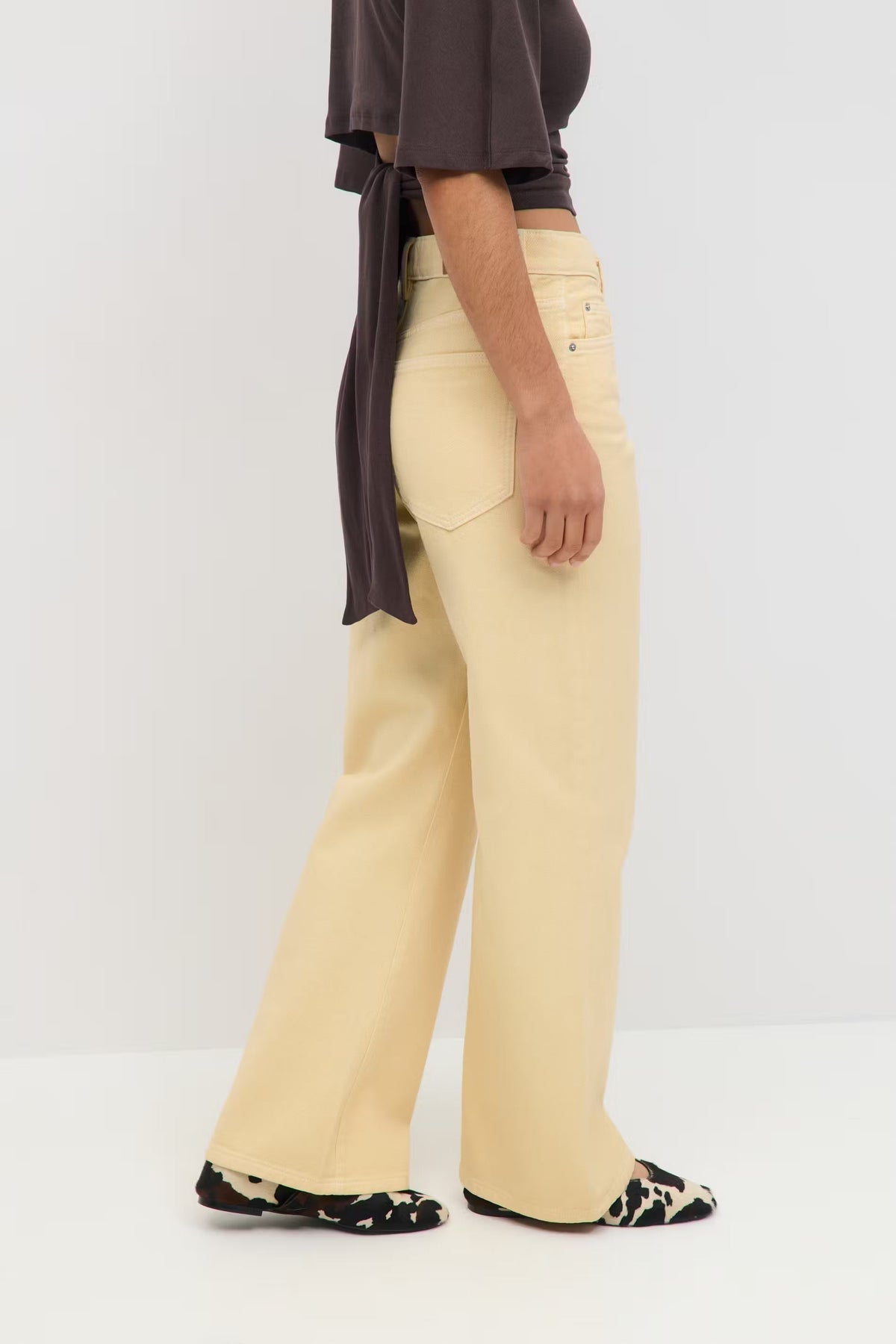 Olivine Perfect Wide Jeans - UK 8 (S) - Brown