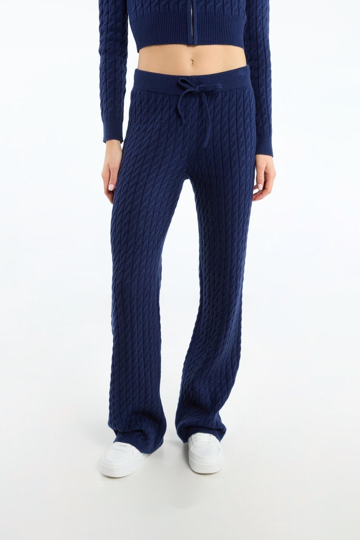 Nora Cable Knitted Set - Navy - L